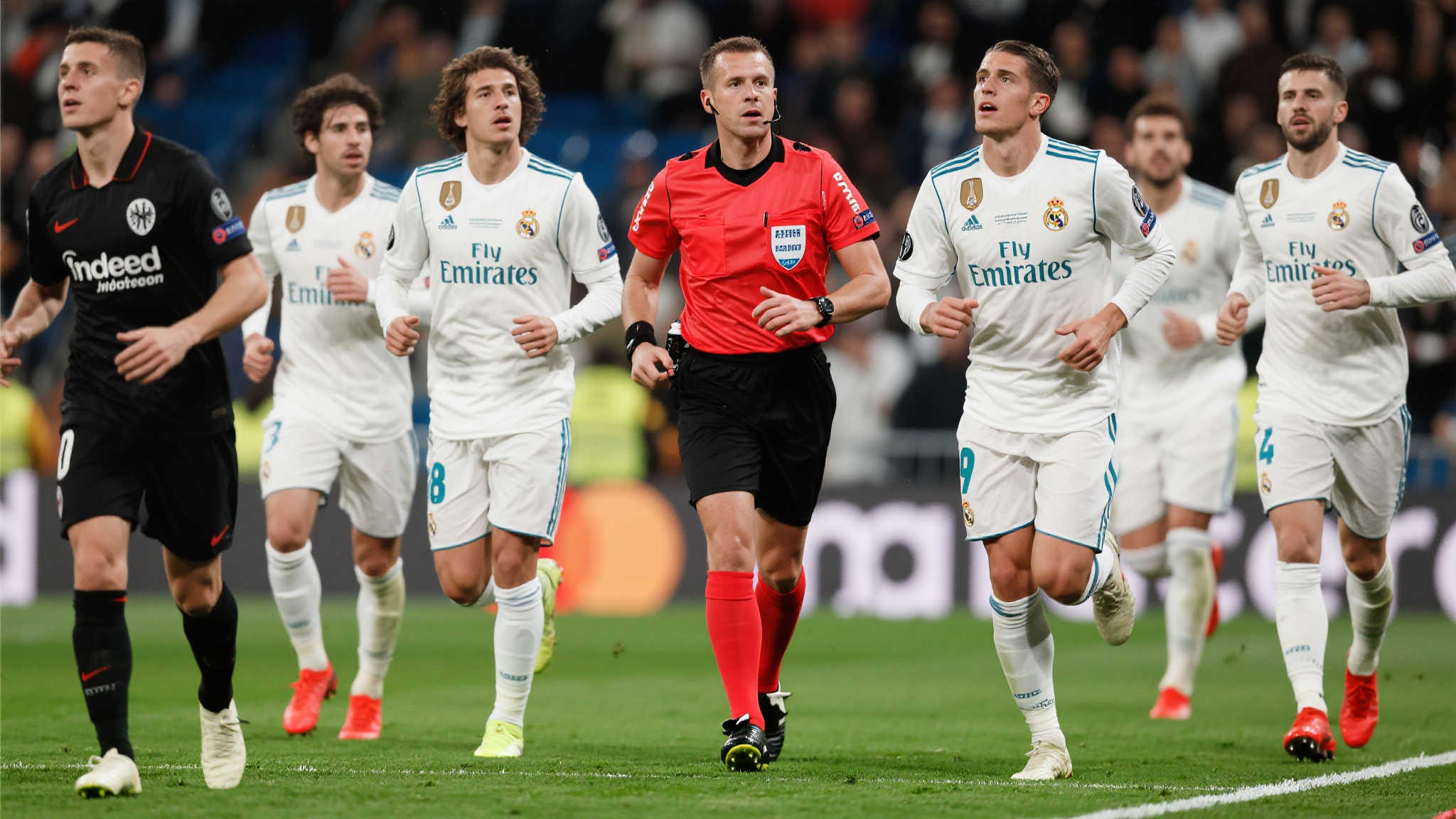 皇马时隔十年首次在少一人情况下实现三球破门 皇马时隔十年首次在少一人情况下实现三球破门